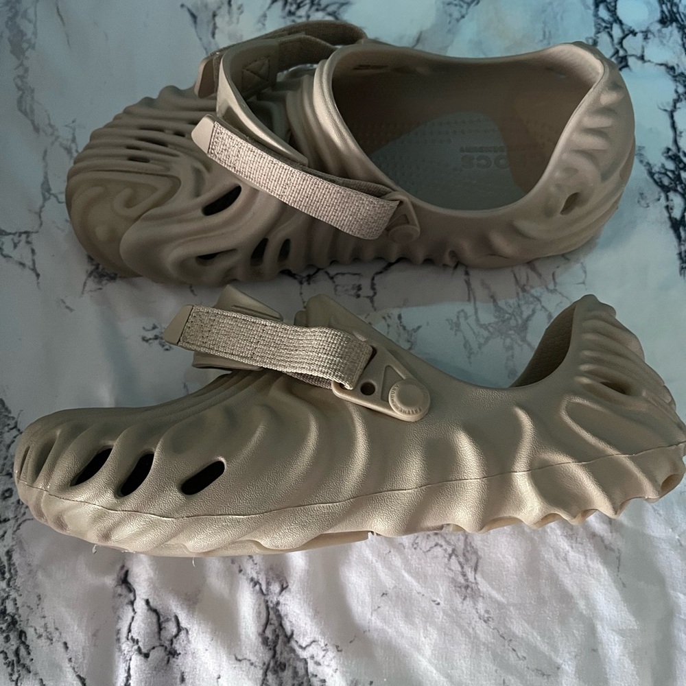 CROCS Men's Beige Sculpted Foam Sandals with Adjustable Strap